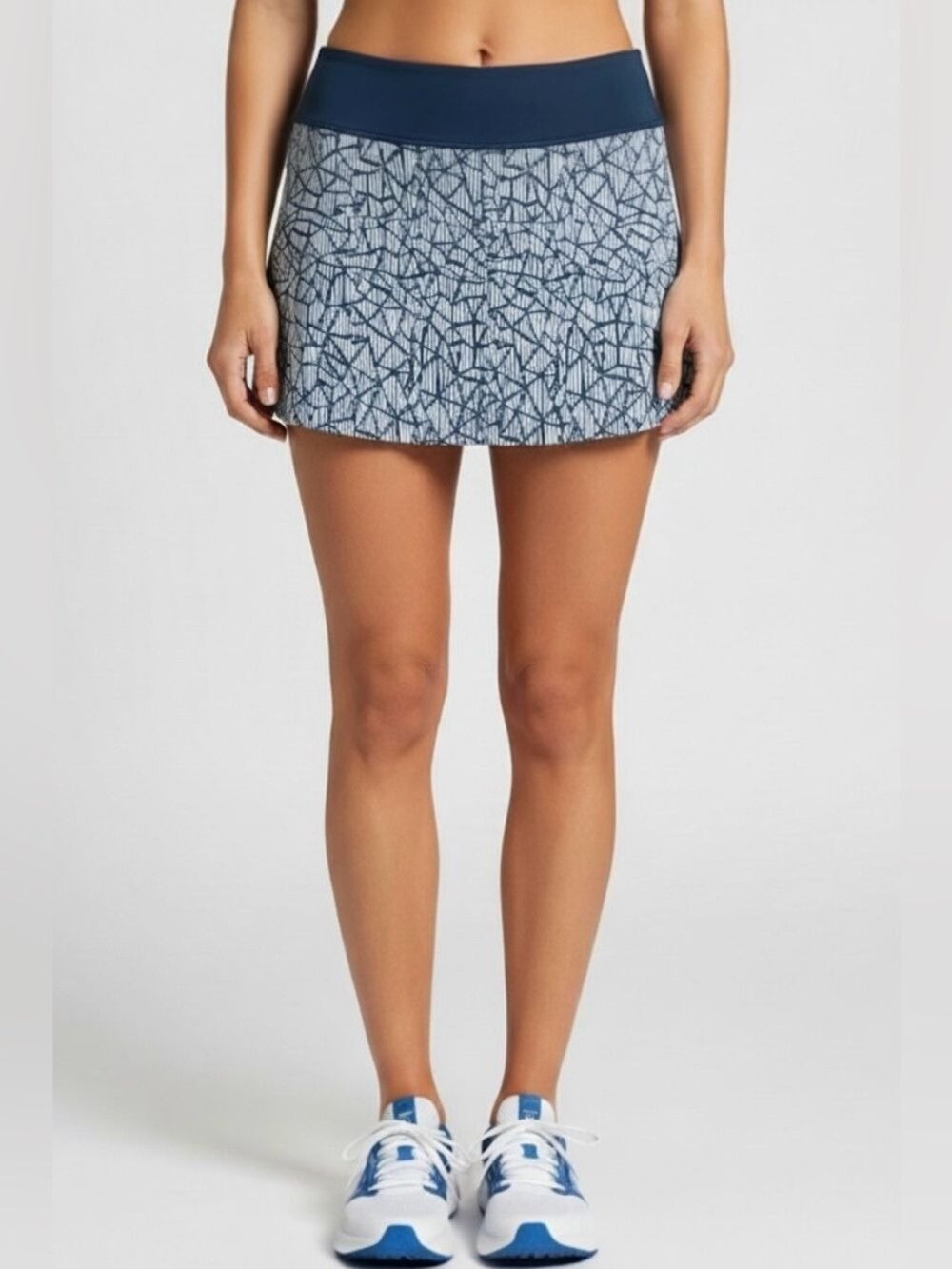 Title Nine Blue Geometric Active Skort Size Medium